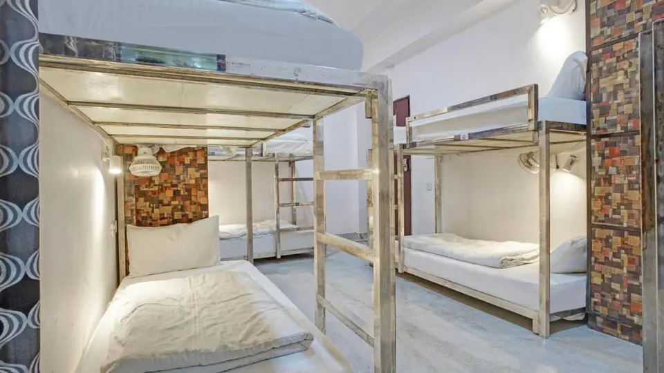 Bed in 8-Bed Mixed Dormitory Room at Hindustan by Backpackers Heaven